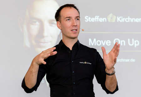 Motivationsvorträge von Steffen Kirchner. Er begeistert.